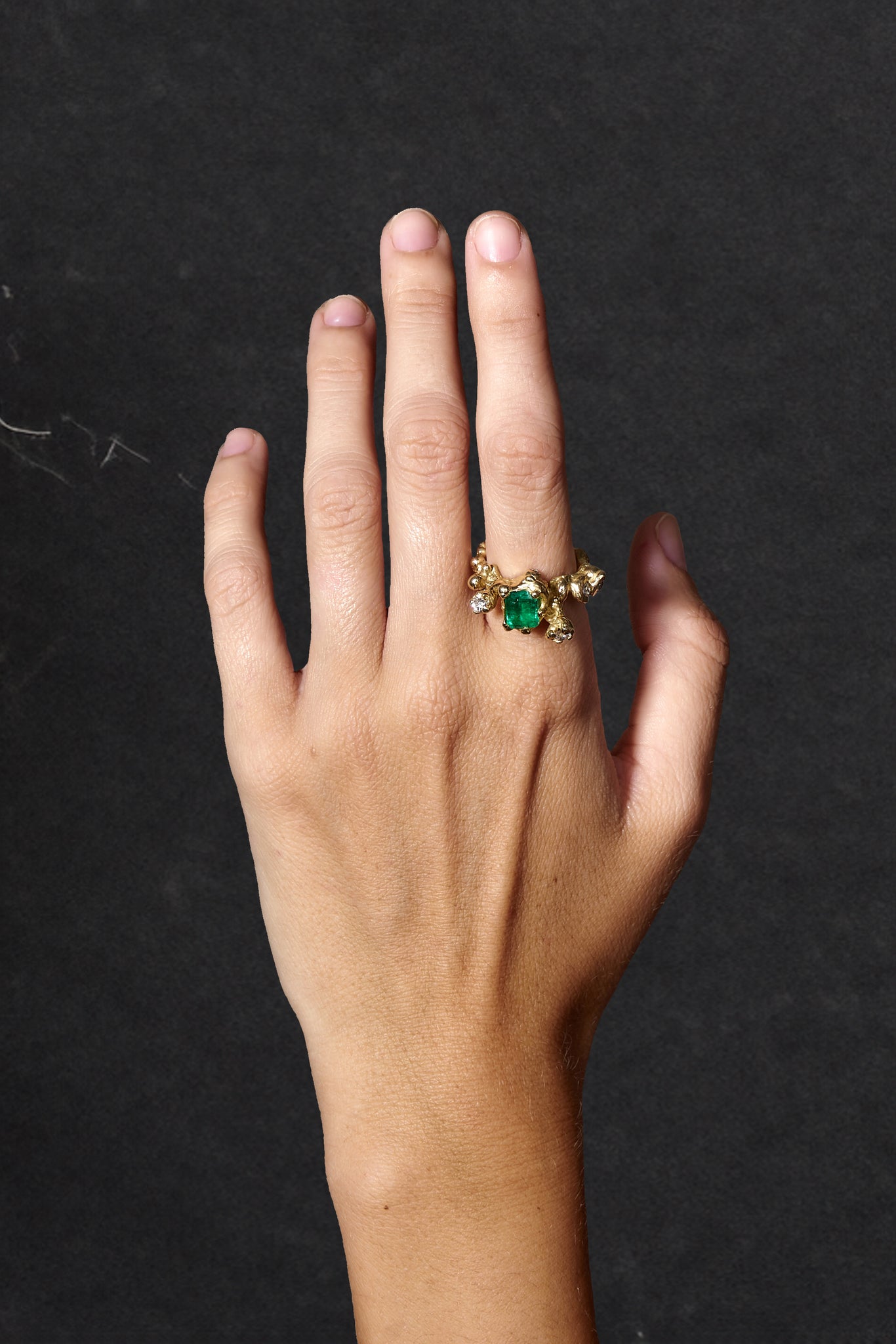 Beira x Papy Emerald Ring