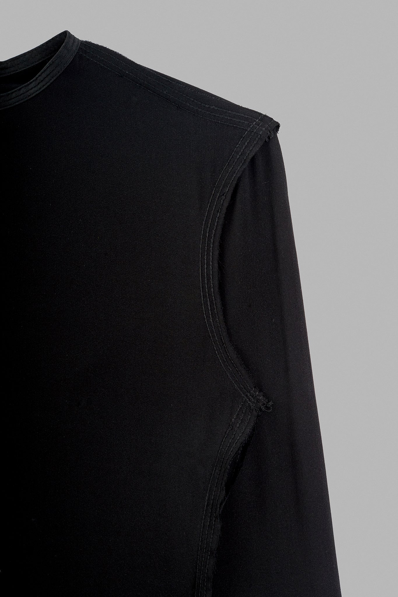 Fitted Silk Long Sleeved Blouse - Black