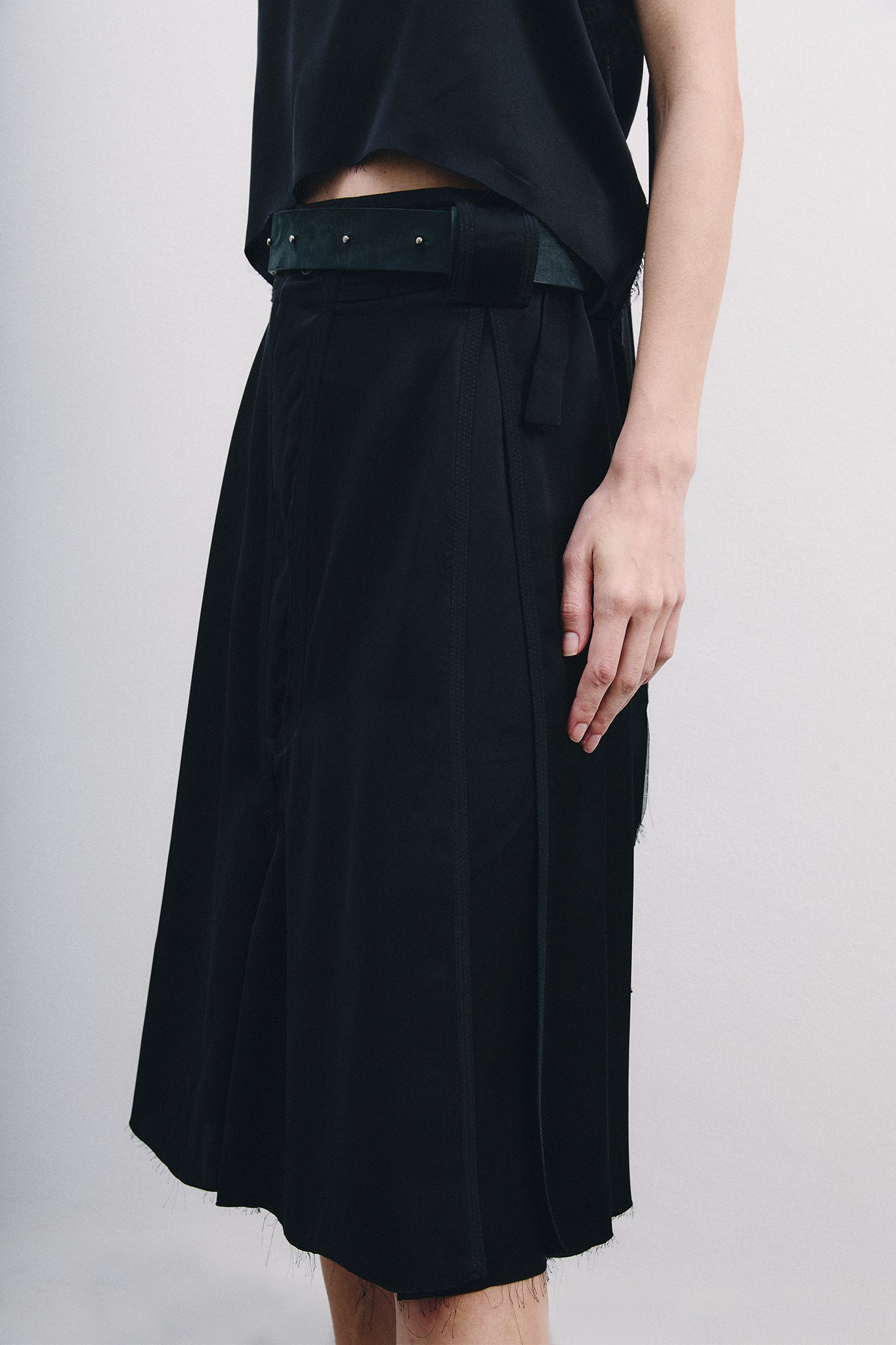 Satin Silk One Pleat Bermuda Shorts - Black