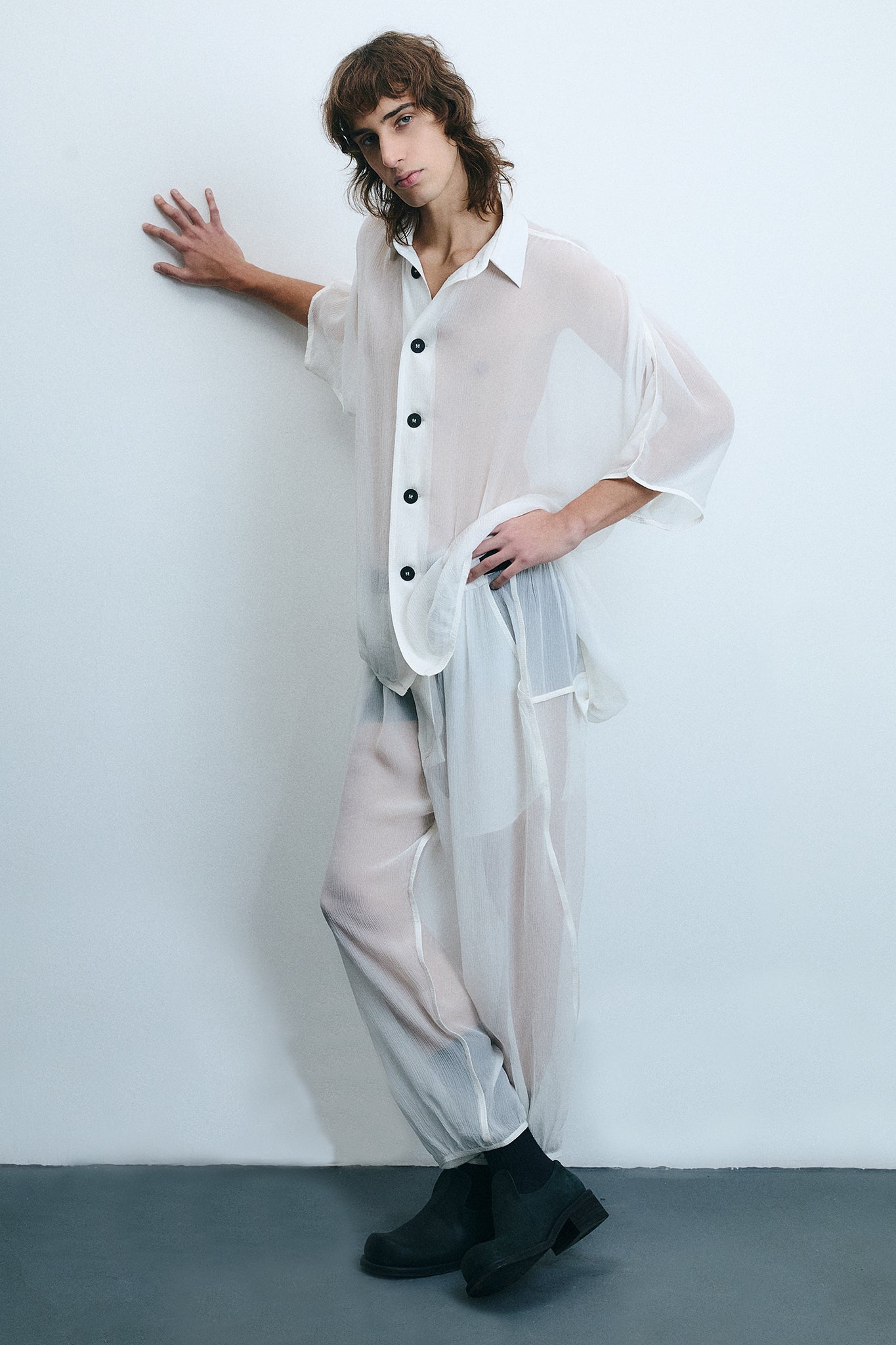 Silk Gathered Balloon Pants - White – BEIRA Global