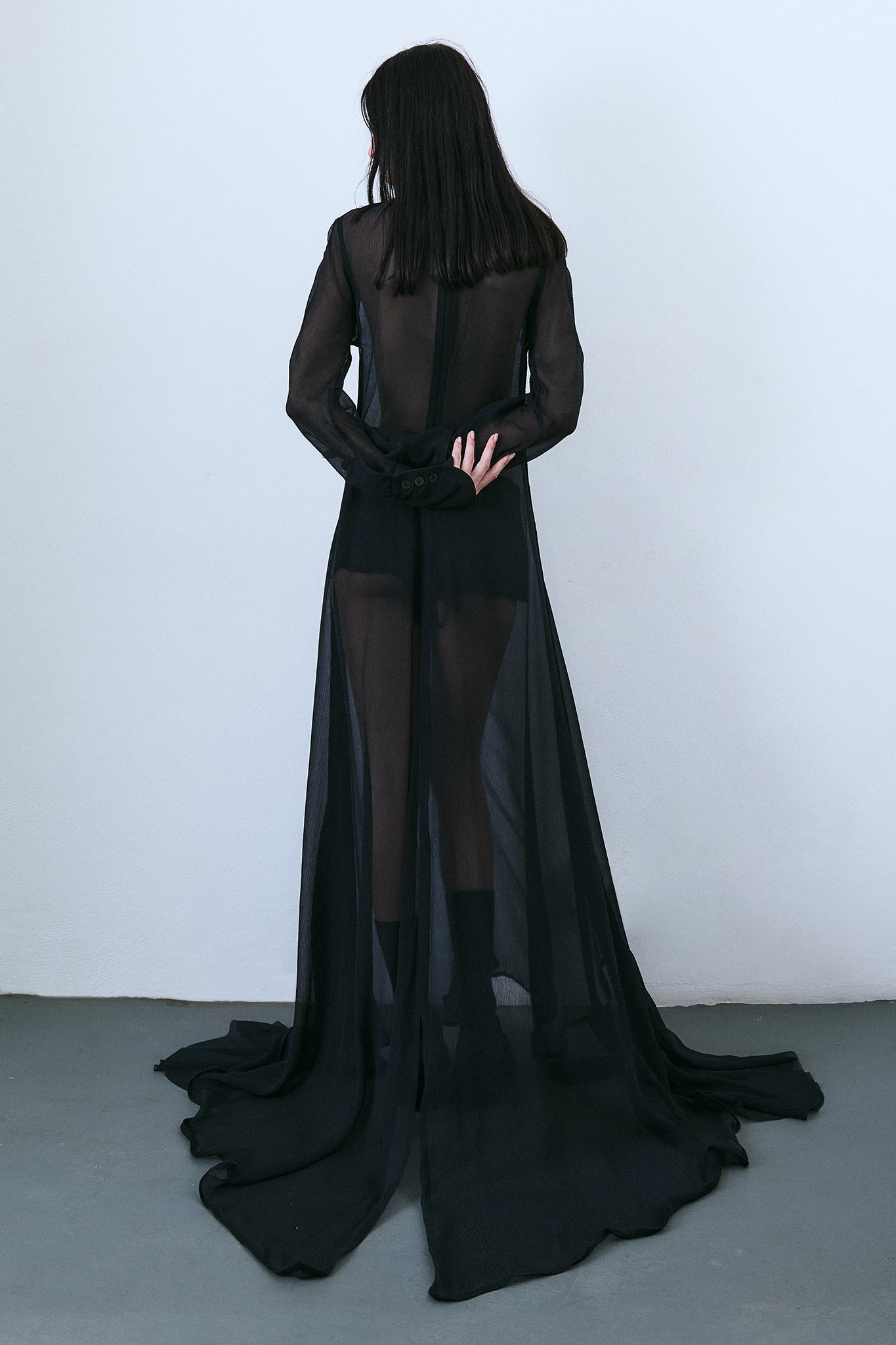 Silk Raglan Dress with Train - Black