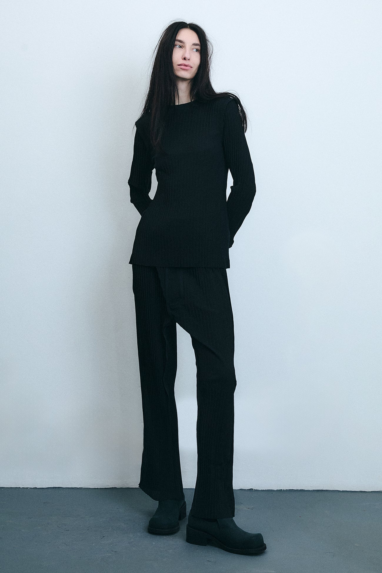 Silk Pleated Mara Pants - Black