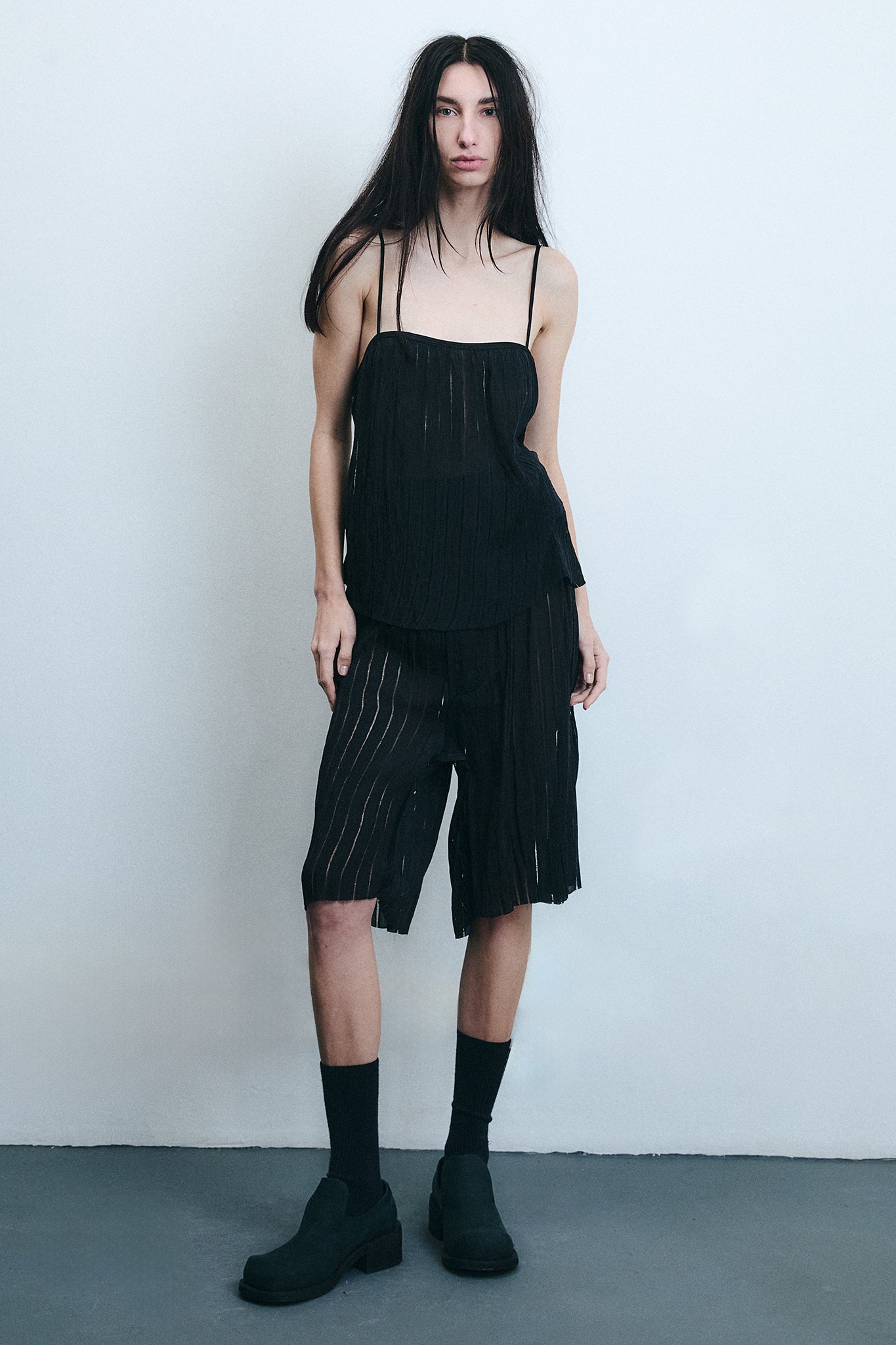 Textured Silk Bermuda Shorts with Gathereds - Black