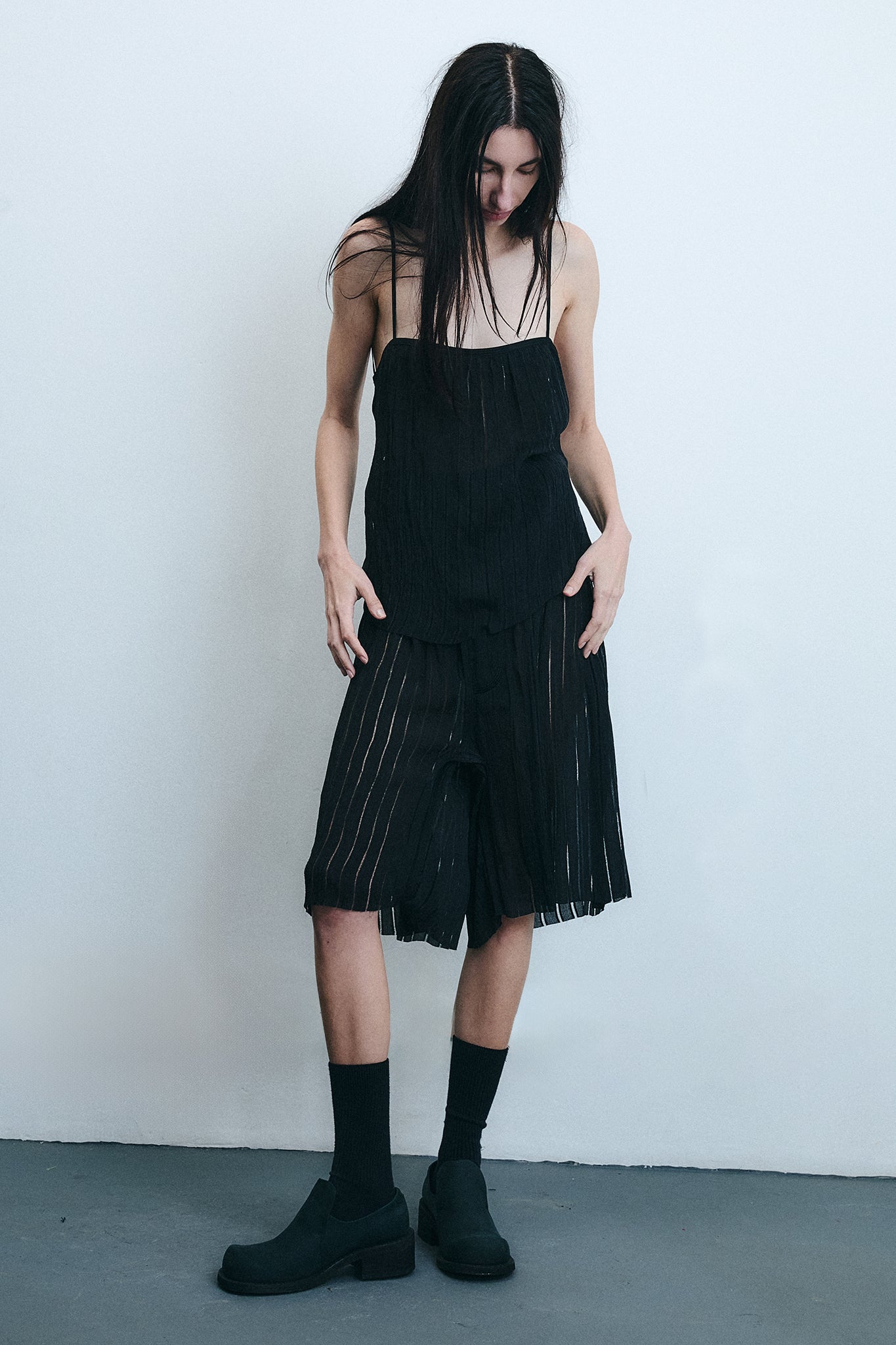 Textured Silk Bermuda Shorts with Gathereds - Black