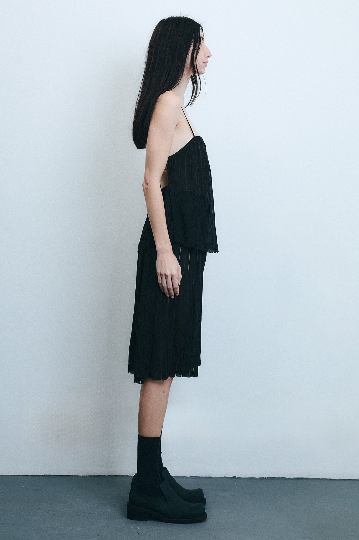 Textured Silk Bermuda Shorts with Gathereds - Black