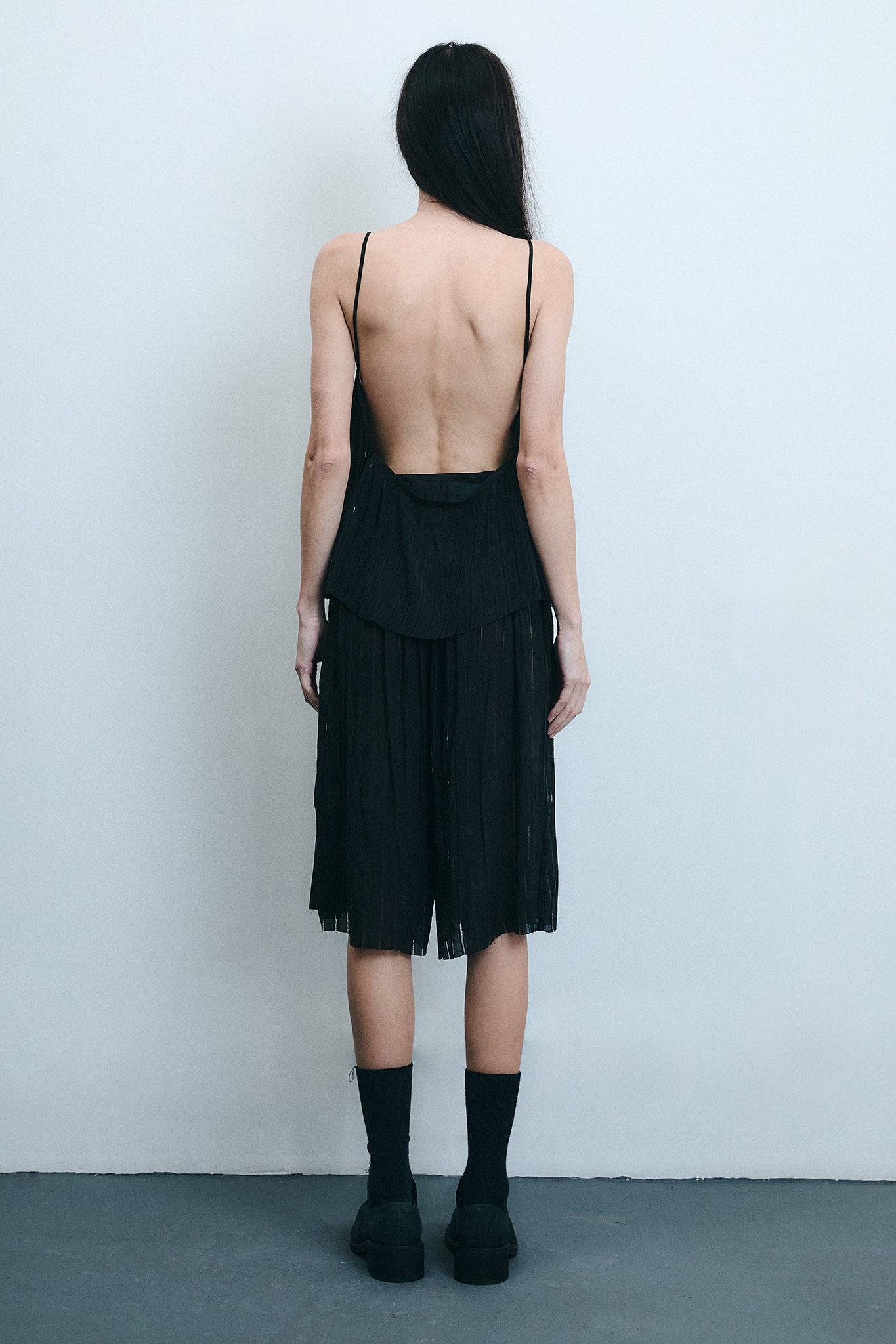 Textured Silk Bermuda Shorts with Gathereds - Black