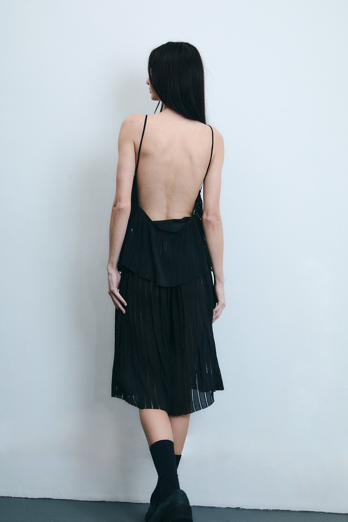 Textured Silk Bermuda Shorts with Gathereds - Black