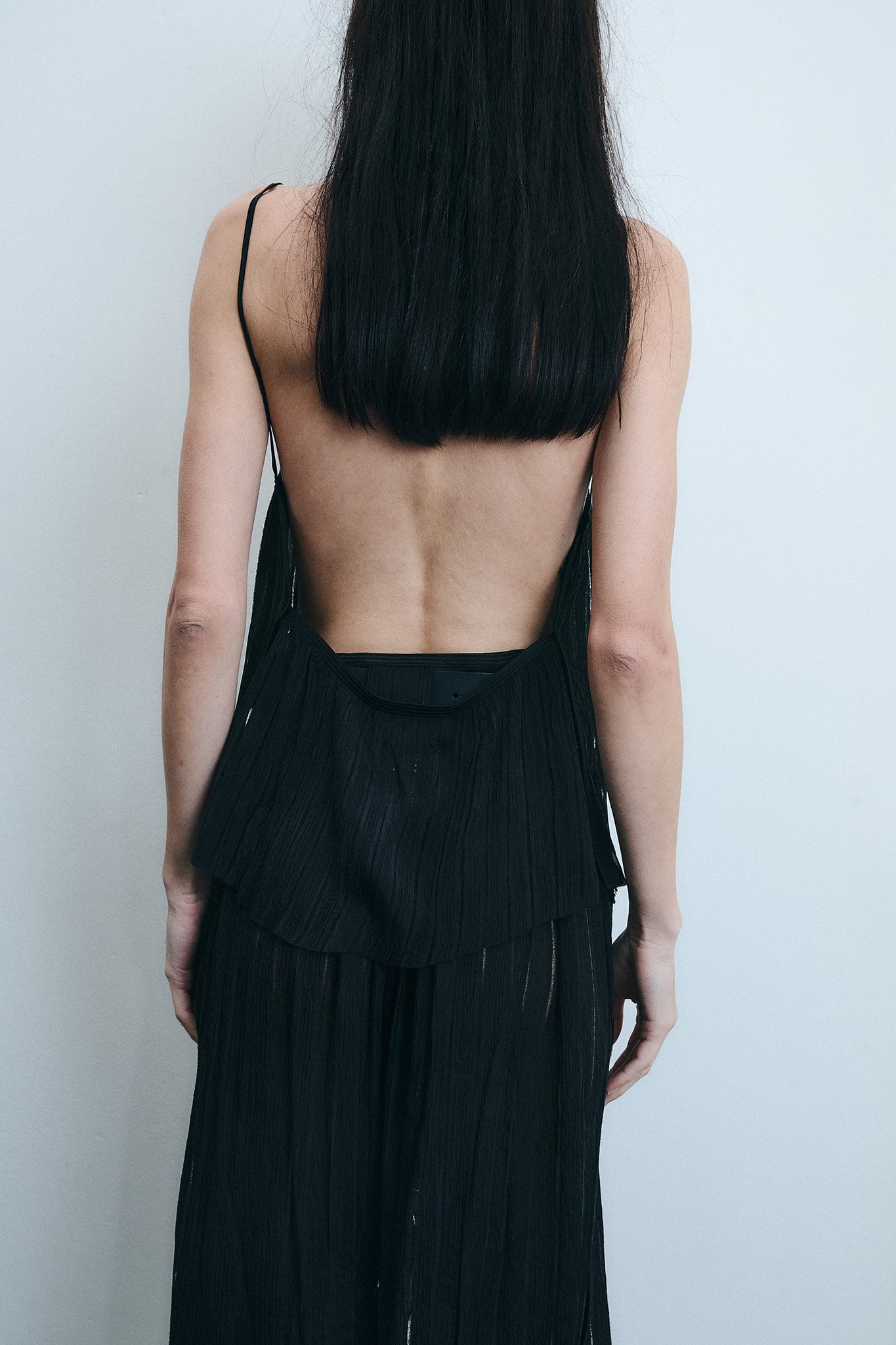 Textured Silk Backless Top - Black